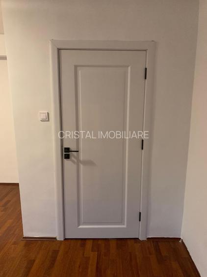 Vanzare 3 Camere Mall Vitan, Încălzire în pardoseală, Lângă Grădiniță și Școli - 10