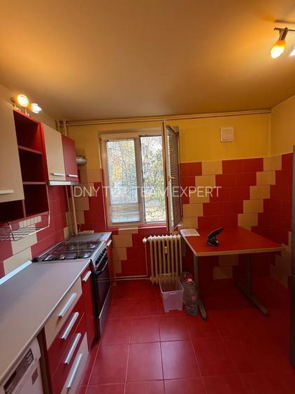 3 camere renovat – Piața Reșița - Aleea Reșița – Parter cu balcon - 15