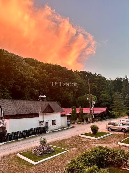 Case cu teren 1.254 mp – poziție excelentă, la 2 km de centrul Reșiței - 2