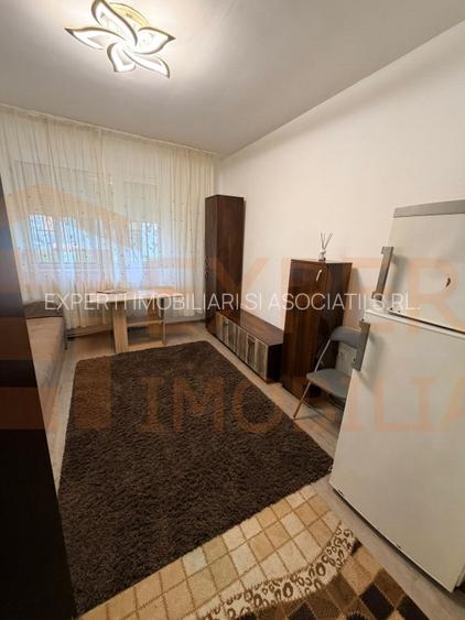 Garsoniera de inchiriat, in zona Abator - 2