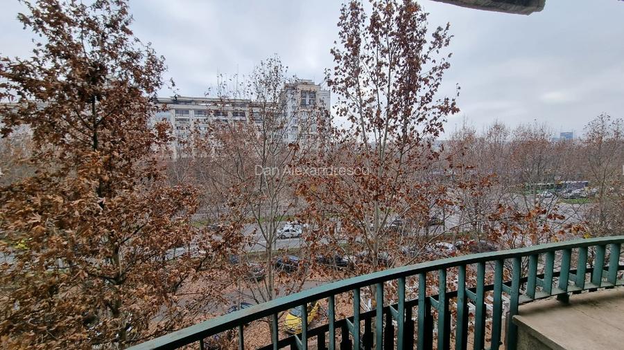 Apartament 3 camere, et.2, Bd. Unirii 59 stradal (Banca Transilvania), Sector 3 - 5