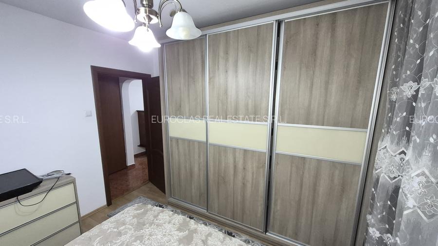 Apartament 3 camere - Casa de Cultura - 600 euro/luna (Cod E5) - 2