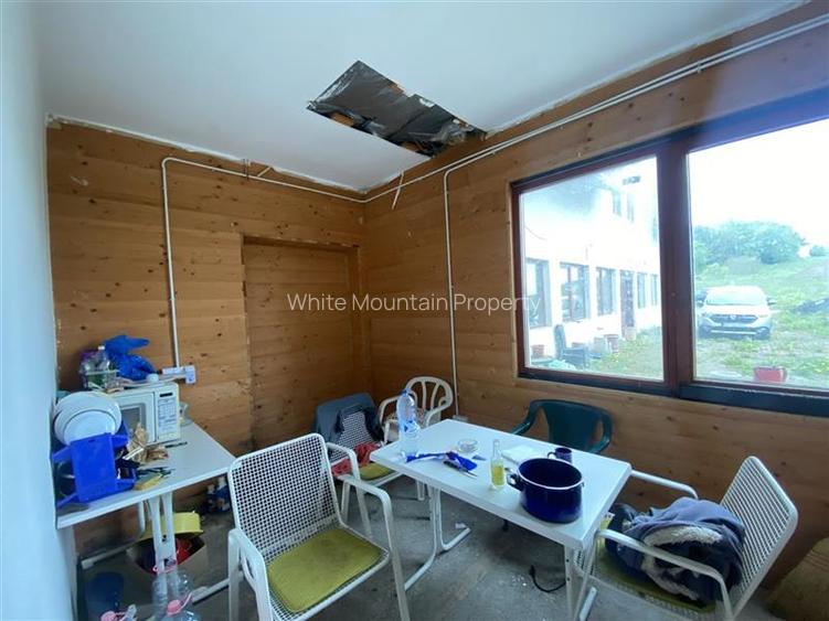 Oportunitate investitie | Teren 10 000 mp cu constructie de 530 mp la 10 km de V - 9