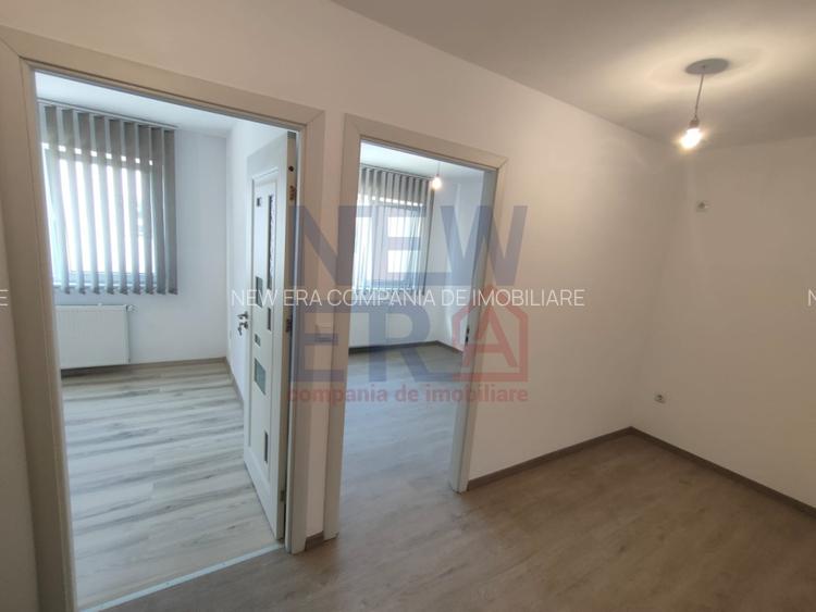 Cladire multifunctionala de vanzare – 24 locuinte, curte, randament ridicat - 20