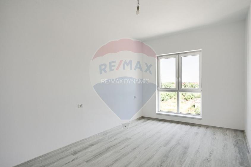 Apartament Nou 3 camere de vanzare zona Gradiste - 9