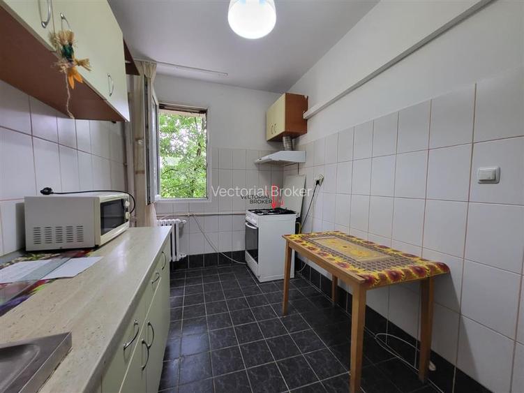 2 CAMERE DECOMANDAT / FIX IN BUZA PARCULUI I.O.R - 15