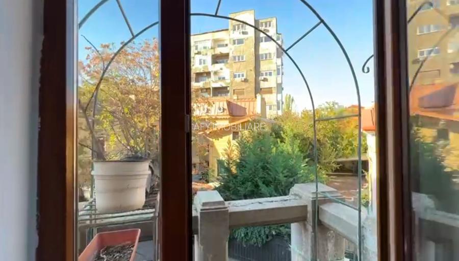 De vanzare Apartament 2 camere in vilă, Unirii - Universitate - 17