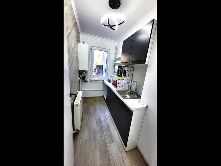 Viziru 1 Mobilat Utilat Complet etaj 1 - 3