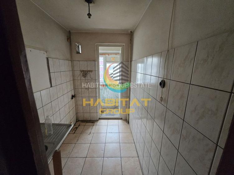 Apartament 2 Camere Pta Resita Bloc Reabilitat Cu Parcare - 4