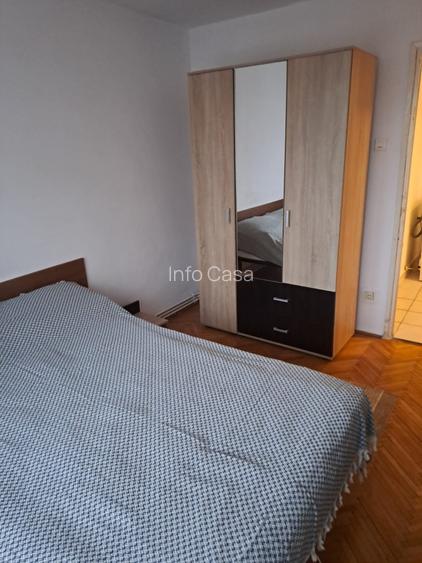 De inchiriat apartament 2 camere - 4