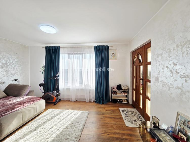 Casa cu utilitati finisata si mobilata la pret de apartament - 2