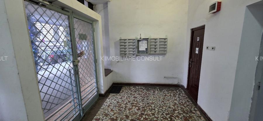 Central str. Doamnei apartament 3 cmaere de inchiriat - 28