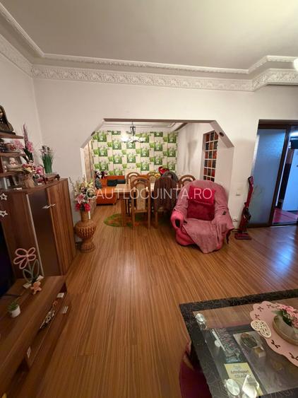 Casa 4 Camere/ Apartament 2 Camere/ Garsoniera/ Soseaua Chitilei/ Curte - 2