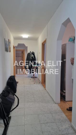Apartament 4 camere, zona Piata Mare - 7