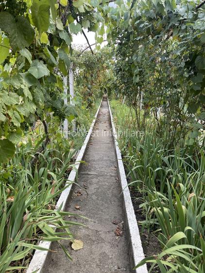 Casa | 9 camere | Garaj | Piscina | Teren 3.000 mp | Comision 0% - 45