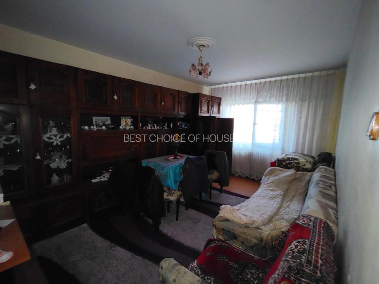 PACURARI-SCOALA I.Creanga , parter, 2d ,43 mp ,necesita renovare ,83500 euro fix - 5