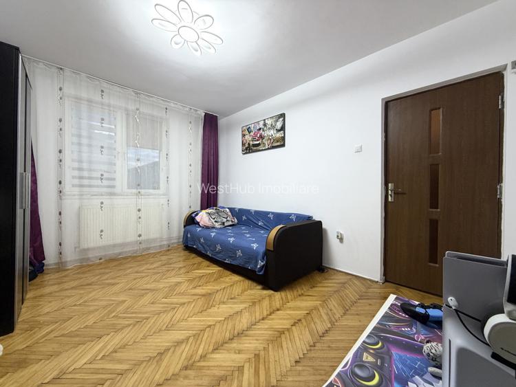 Apartament 3 camere, decomandat, 64mp utili, etaj 3- Piata Doina - 2