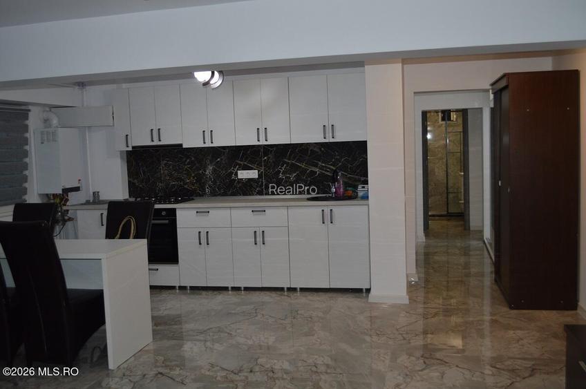 Craiovei - Husqvarna, Apartament 3 camere, 72 mp, Etaj 5 - 5
