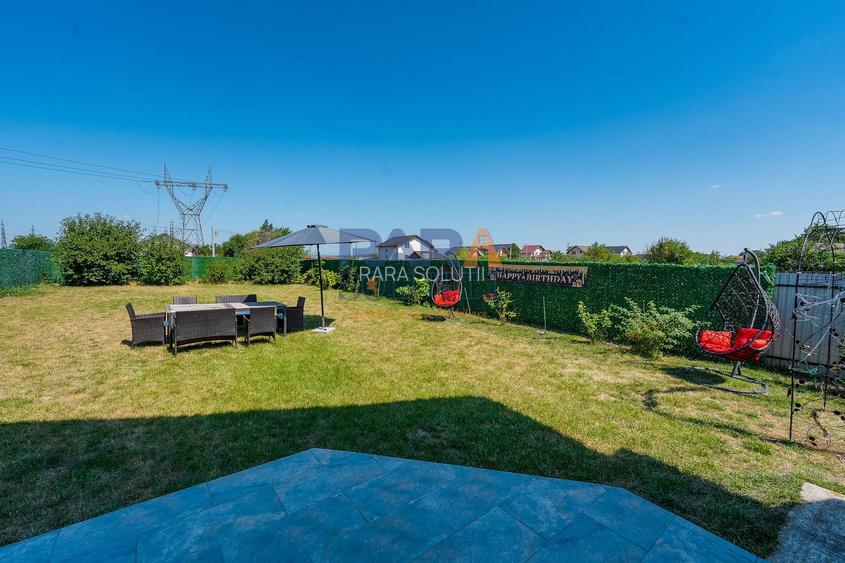 Casă cu 3 dormitoare și două băi, an construcție 2018