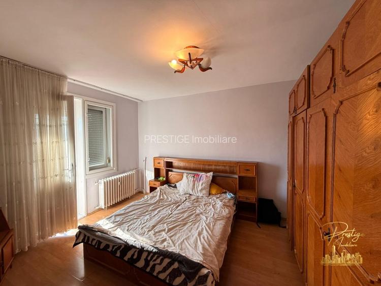 Apartament cu 3 camere de inchiriat in zona Cantemir - Oradea