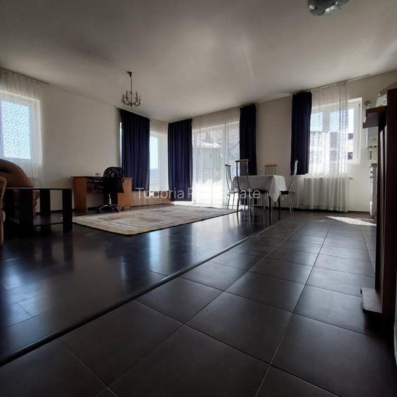 Apartament 2 camere, 58 mp, Str. Florilor, zona Mega Image! - 2