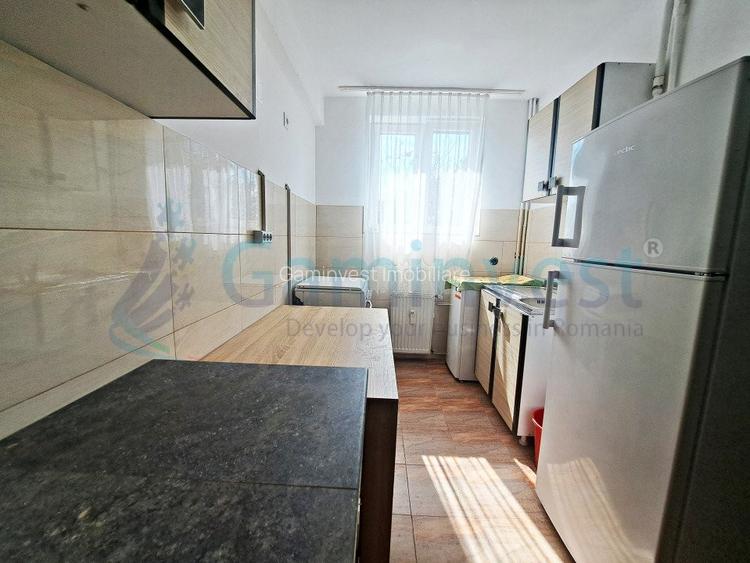 Apartament cu 3 camere, zona P-ta 1 Decembrie, Oradea, Bihor - 4