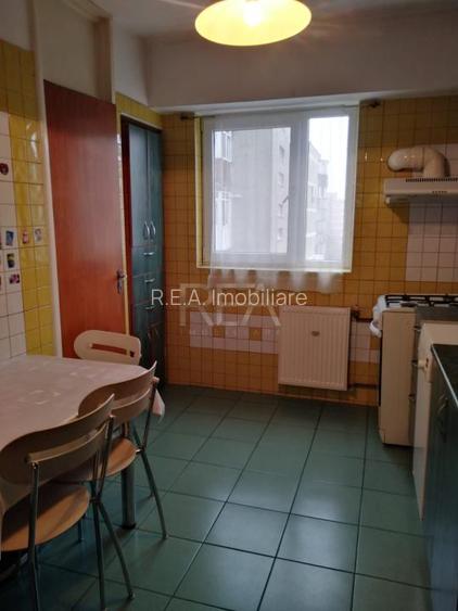 3 camere, decomandat, SU 80mp, bloc din 1984/ Drumul Taberei - 8