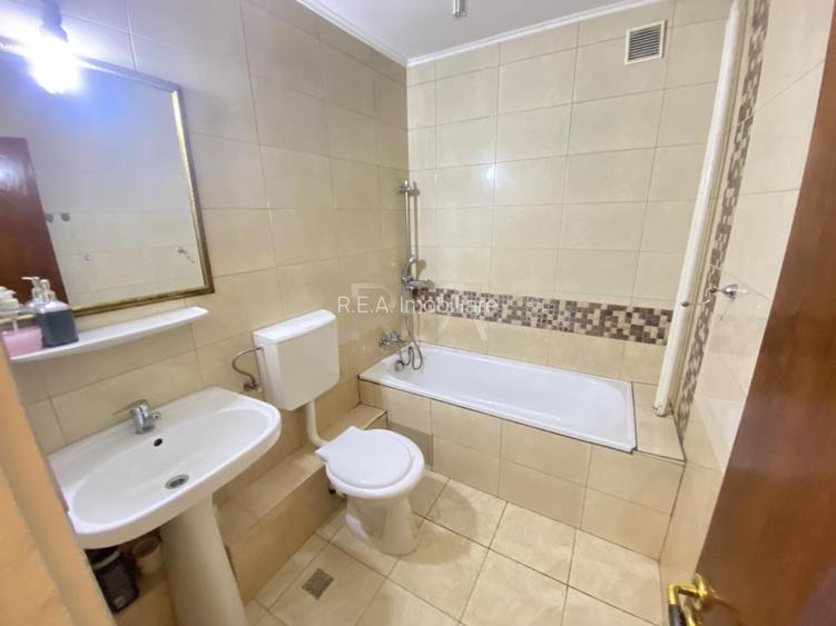 4 Camere Bloc Reabilitat Zona Ghencea - 12