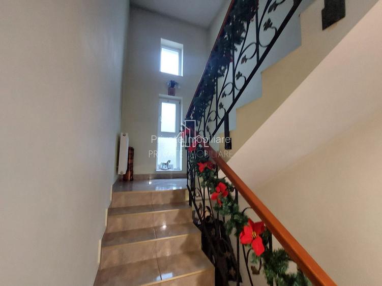 Casa De Vanzare, 1.700 Mp Teren, Strada Marului, Unirii - 7
