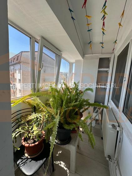Apartament 4 camere de vânzare în zona Inel I - 11