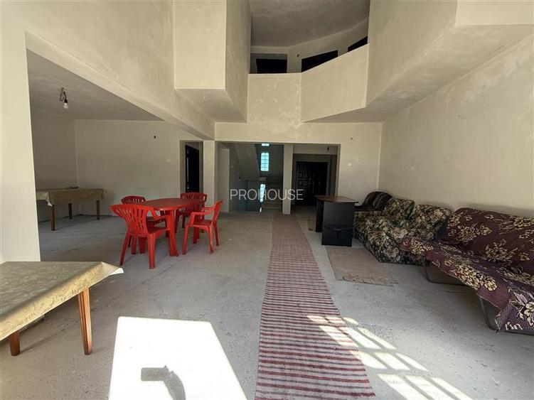 Vila cu teren generos - BARATI - POSIBILITATE DE PARCELARE TEREN - 7