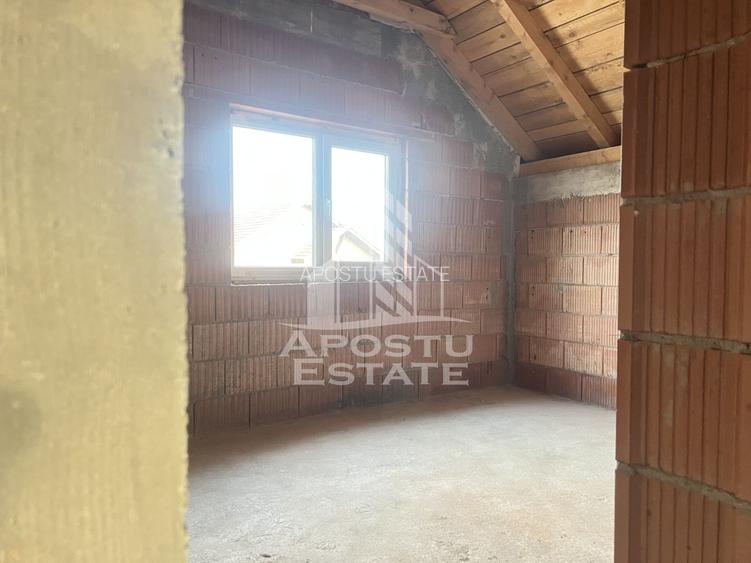 Casa individuala la rosu, teren 700mp, Giarmata - 3