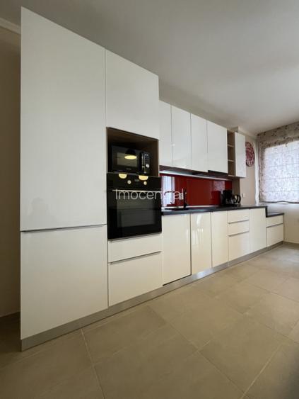 Apartament 2 camere si garaj in Riviera Residence - 13