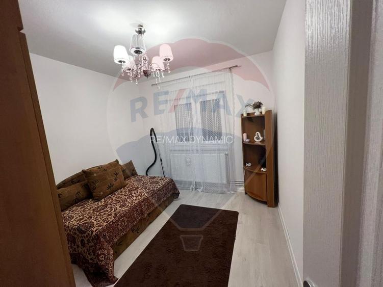 Apartament 2 camere Boul Rosu - 2