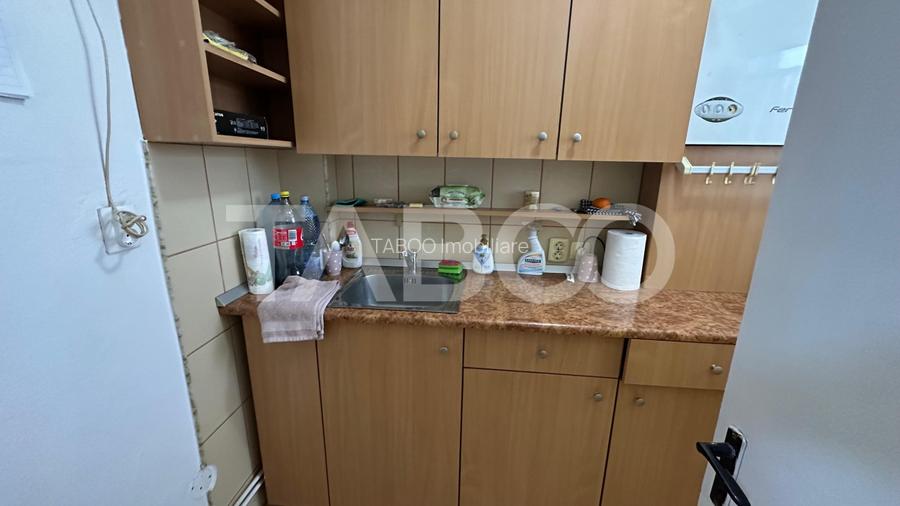 Garsoniera decomandata etaj intermediar balcon Calea Dumbravii - 4