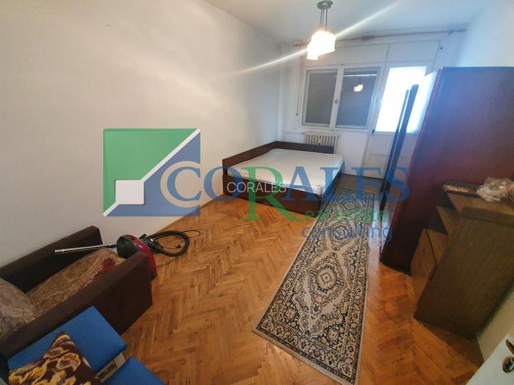 3 cam. Bloc ANVELOPAT, 68 mp utili,  Complex-zona OLIMPIA, boxa - 8