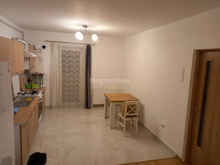 Apartament cu 2 camere, 44 mp, balcon, zona Florilor - 2