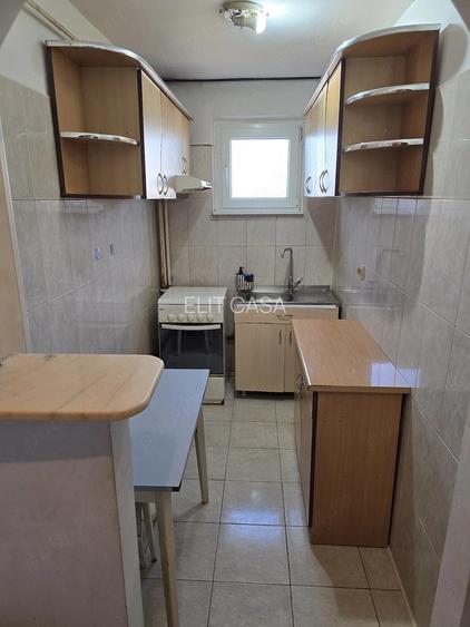 Apartament 2 camere decomandat, zona Tatarasi - 5
