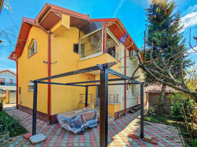 Vilă P+1 în Regie Proprie | Fundație la 2m  Teren 627mp | Stradă Privată - 2