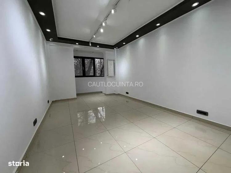 Spatiu Comercial/ Stradal/ Vitrina/ Metrou Brancusi - 3