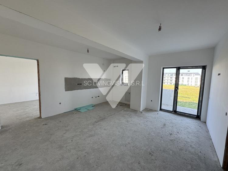 Apartament LA CHEIE 3 camere 60 mp balcon etaj 6 lift - Doamna Stanca - 4