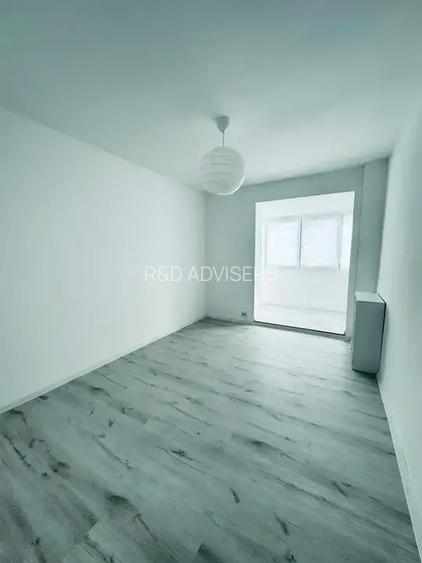 Apartament 3 camere renovat complet – Str. Liviu Rebreanu (Titan) - 2