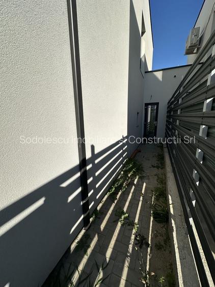 Duplex despartit prin spatiu tehnic - 26