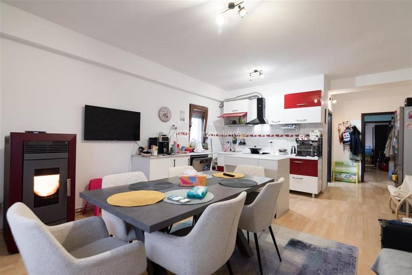 RECO Apartament de vanzare 3 camere in Paleu - 5