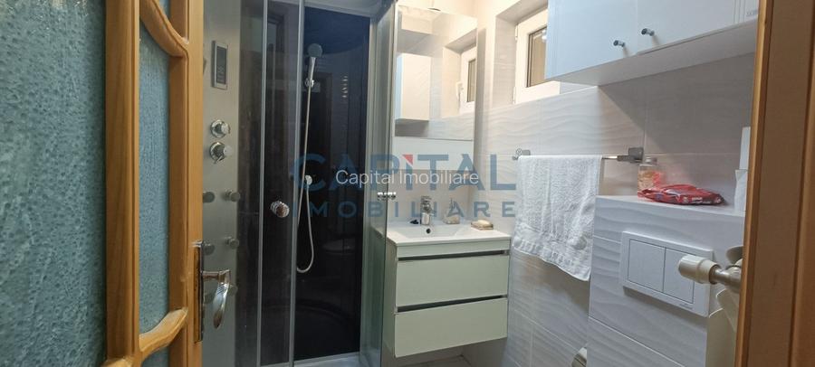 Comision 0% De vanzare apartament ultracentral cu 4 camere decomandate  - 13