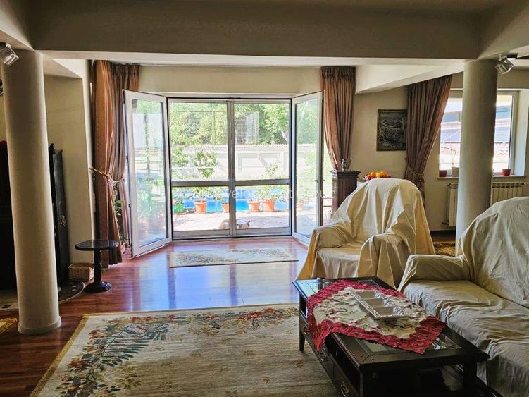 Resedinta de prestigiu |Pipera - Iancu Nicolae | 11 Camere | Piscina - 2