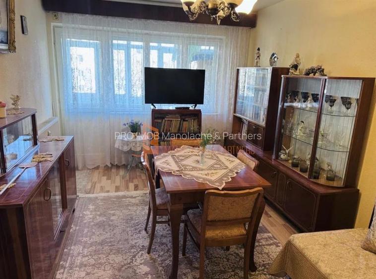 Apartament 3 camere cf 1 decomandat zona Micro 14 - 2