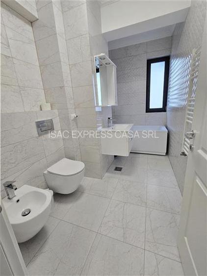 Apartament de vanzare in bloc nou (4 camere, 2 bai, 98 mp) Pacurari - 9