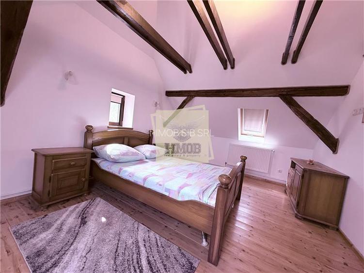 Casa ultracentrala complet renovata 6 camere 3 bai Cisnadioara - 24