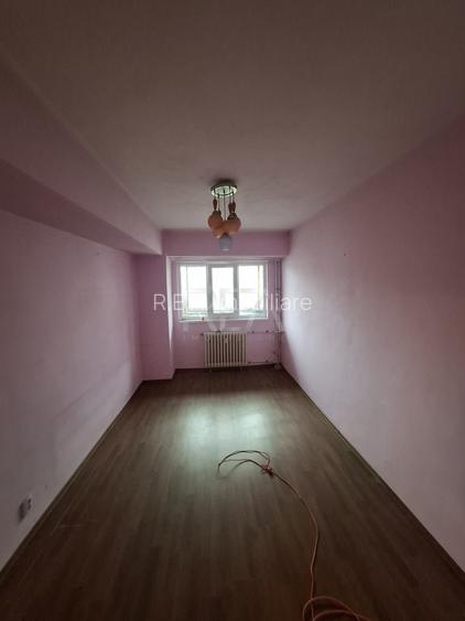 3 camere, et 7/10, 73mp, bloc 1979-Lujerului - 3